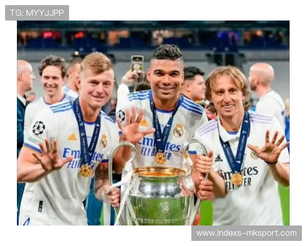 皇家马德里—卡塞米罗后场断球发动快攻