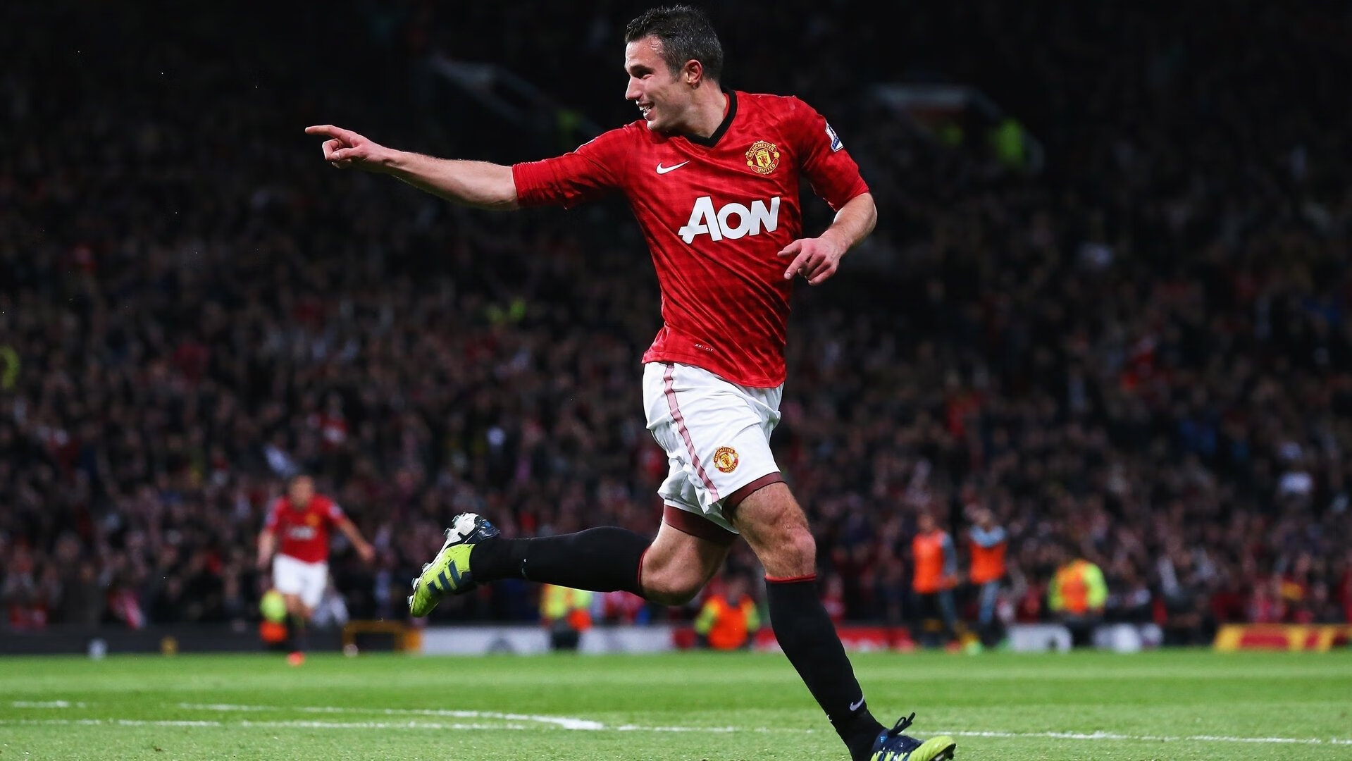 未来足球场馆智能照明系统实现节能减排目标，足球场照明方案